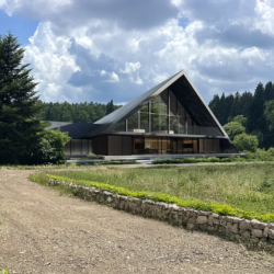 ＜岩岳＞県道沿いに近い売地449坪！